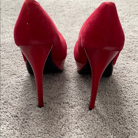 Heels - Picture 2 of 2